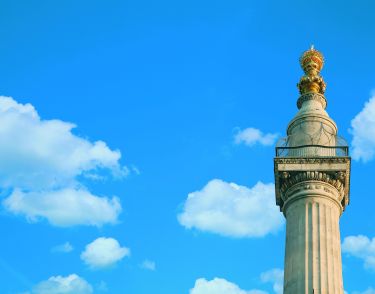 The Monument, hommage au Grand Incendie de Londres en 1666. 